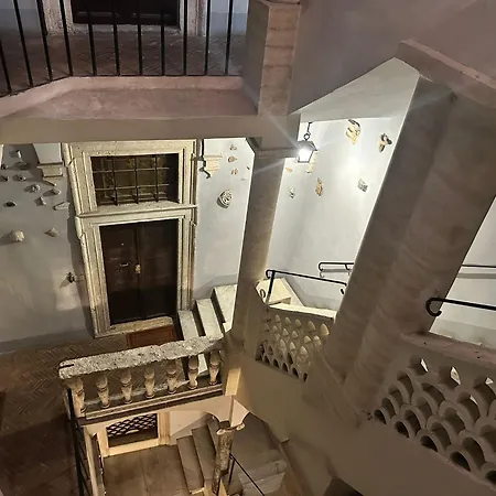 Appartement In By The Pantheon *