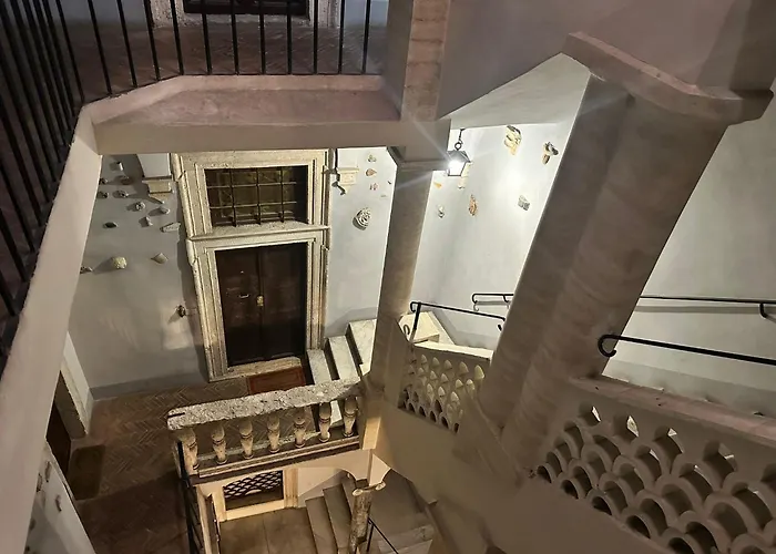 아파트 In By The Pantheon *