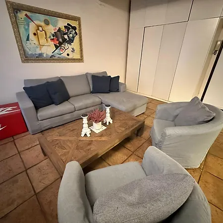 In By The Pantheon * Ρώμη